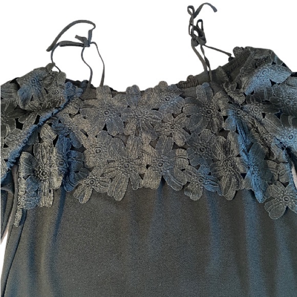 Michael Kors Black Floral Off Shoulder Top - Picture 5 of 8